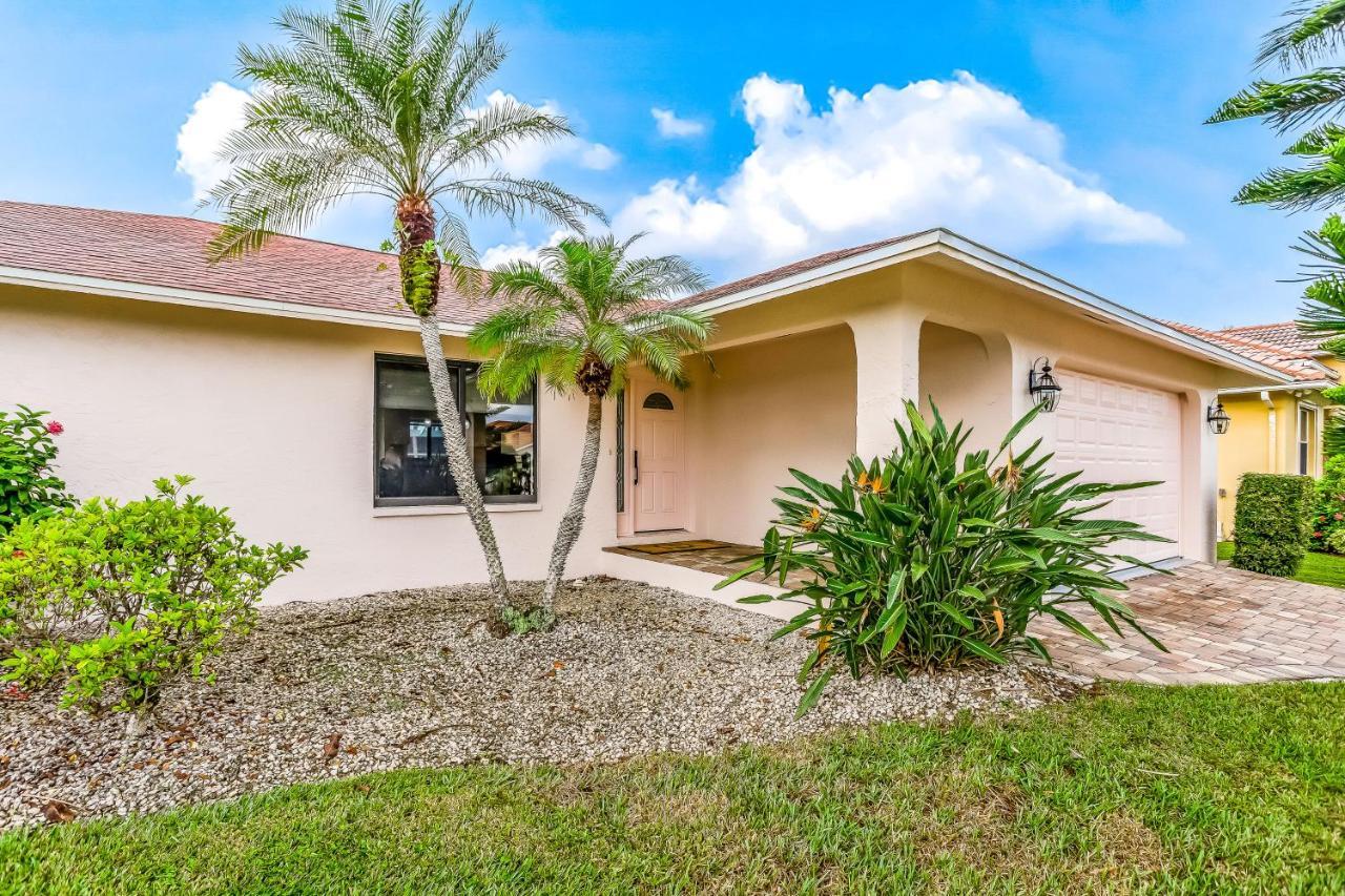 Menorca Court Villa Marco Island Exterior photo